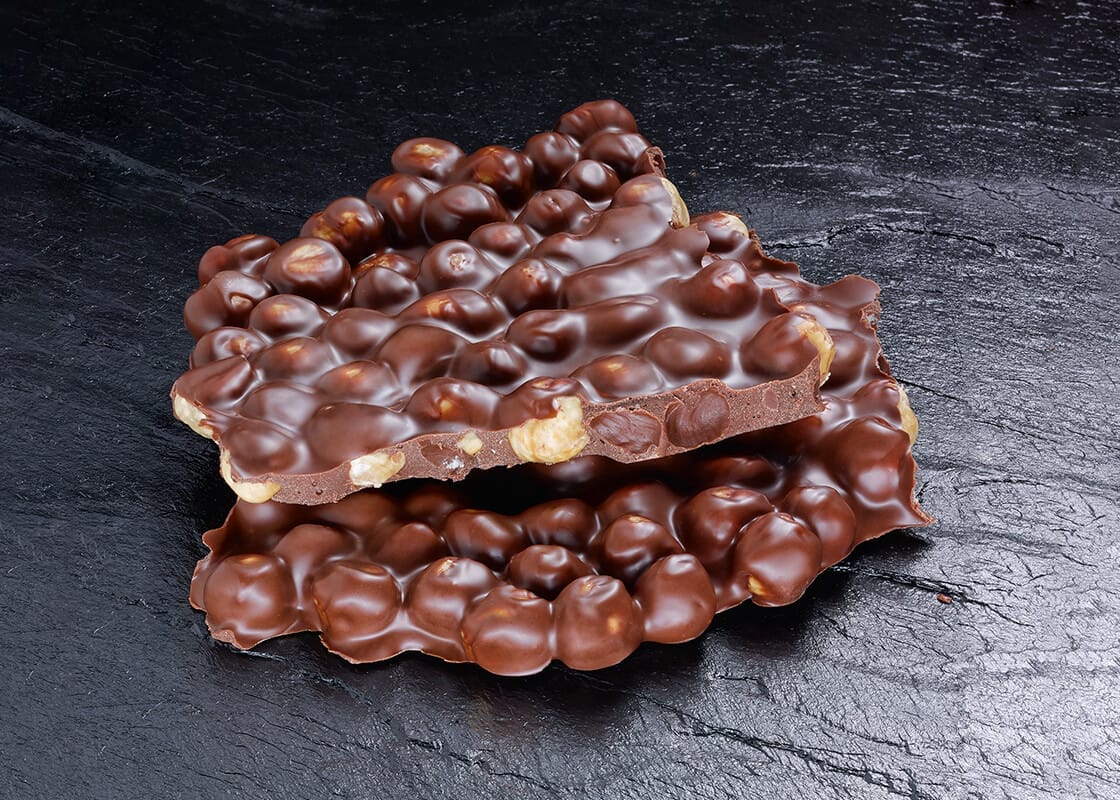 Geröstete Haselnüsse aus dem Piemont in Vollmilch Schokolade 40%